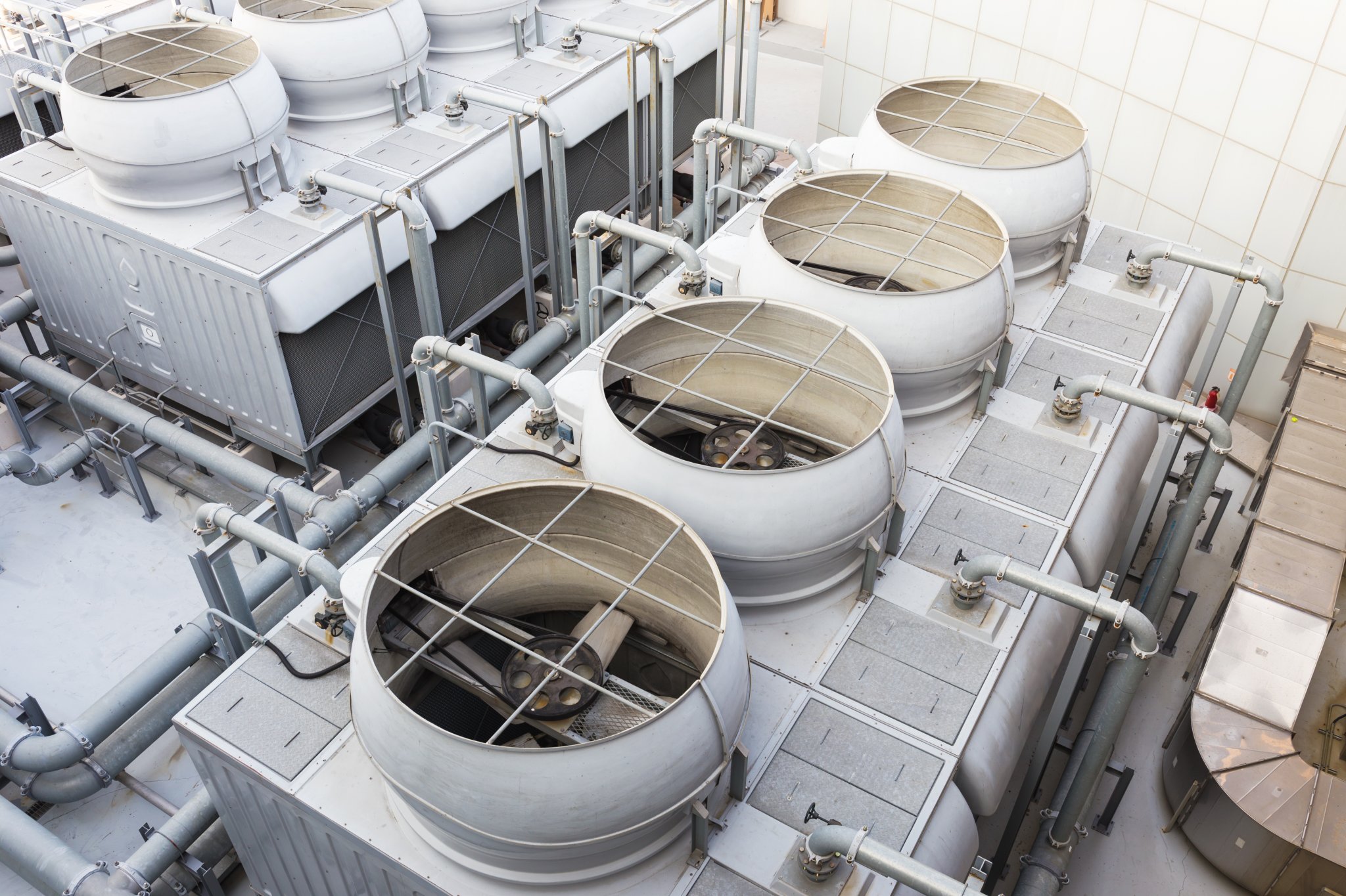 Cooling Tower Eliminates Routine Maintenance with LAKOS Separator LAKOS Filtration Solutions